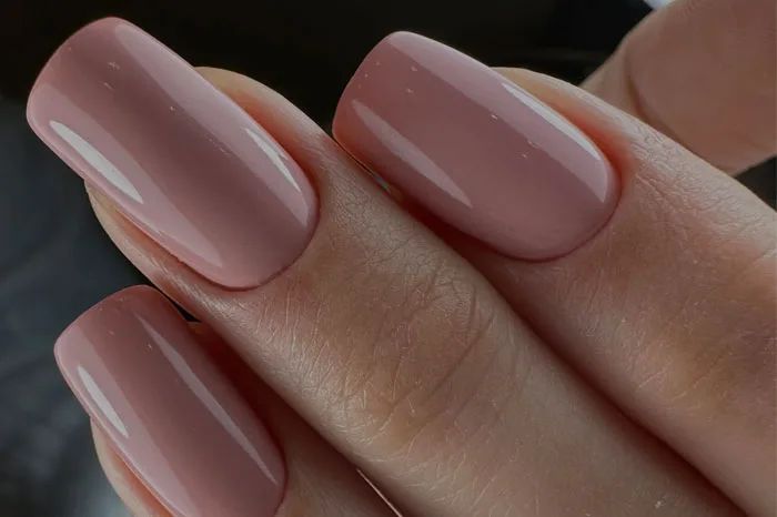 UÑAS DE GEL