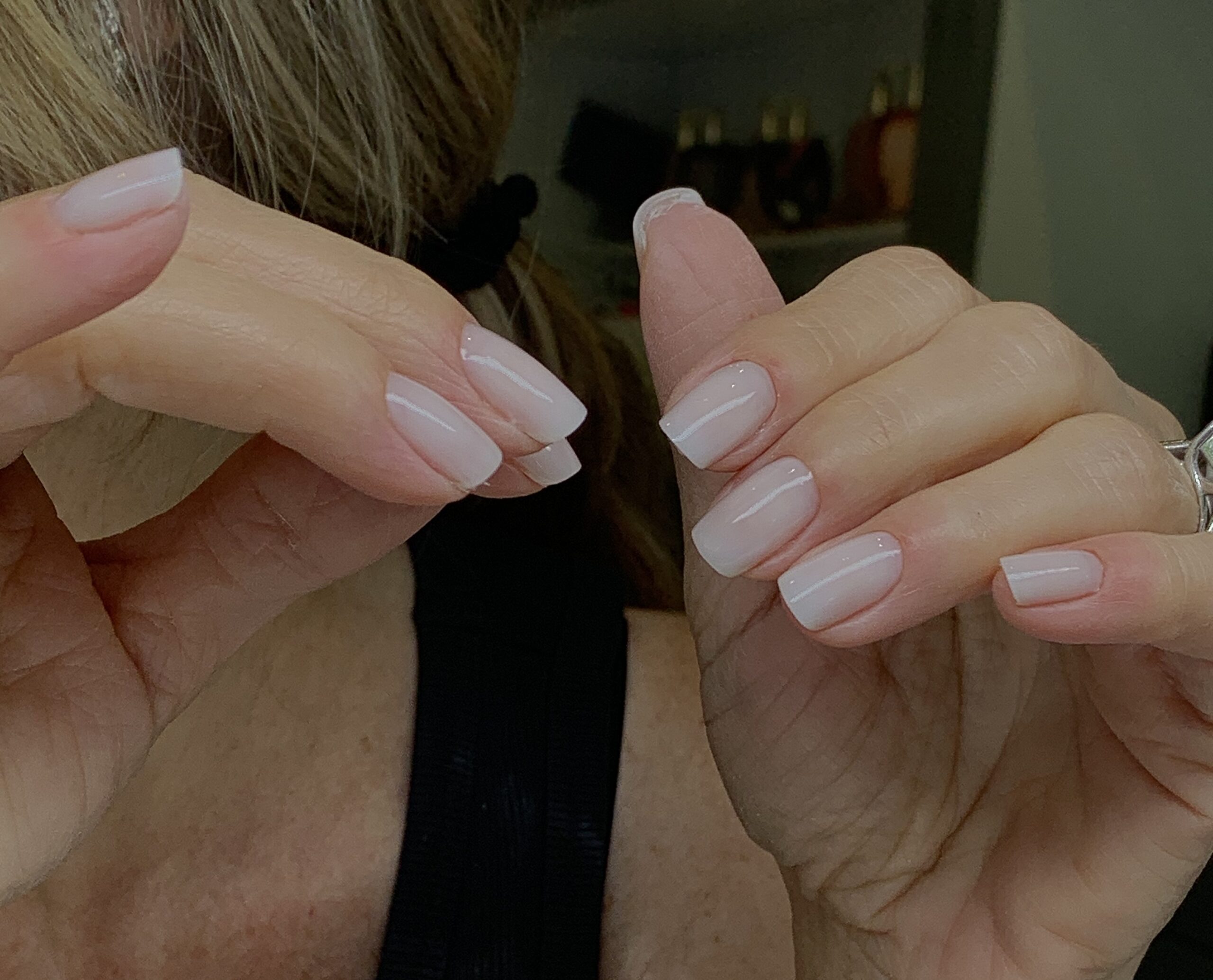 Manicura rusa y su precio: ¿por qué cuesta más?