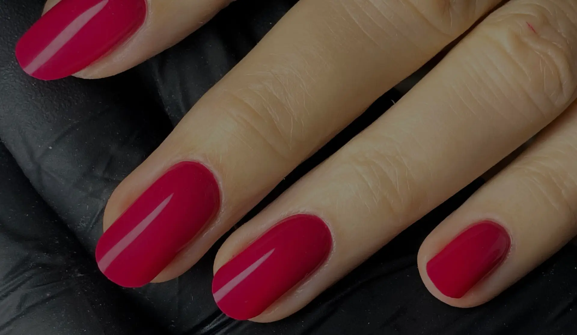 Por qué debes renovar tu manicura de gel cada 3 semanas: ciencia y salud ungueal